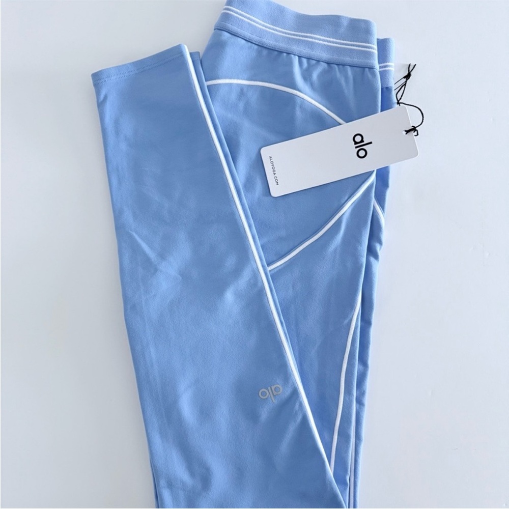 Alo Heart Throb Blue Leggings with White Accents